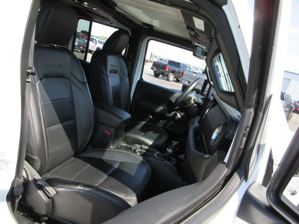 2023 Jeep Wrangler 4-Door Sahara 4x4