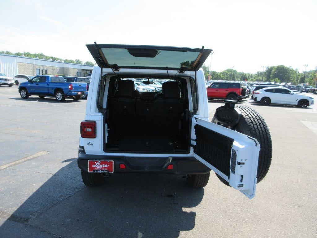 2023 Jeep Wrangler 4-Door Sahara 4x4