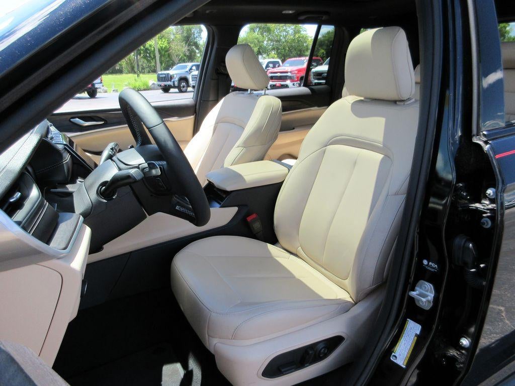 2025 Jeep Grand Cherokee Limited 4x4