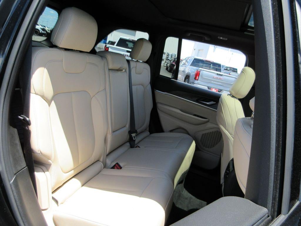 2025 Jeep Grand Cherokee Limited 4x4