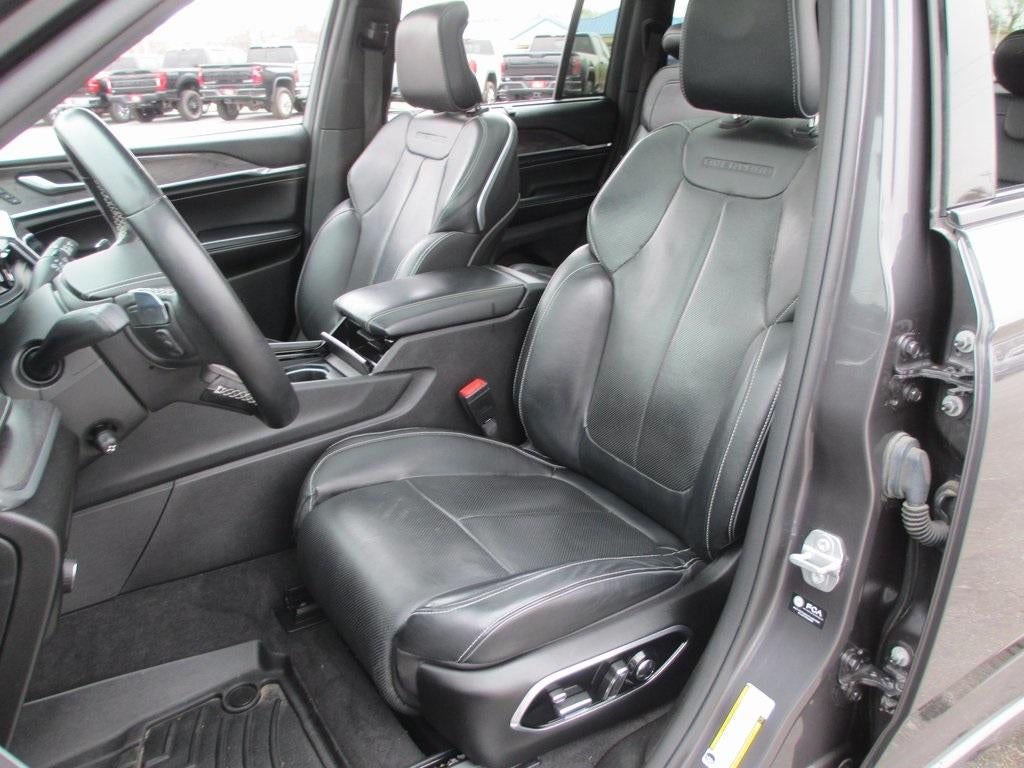 2022 Jeep Grand Cherokee Overland