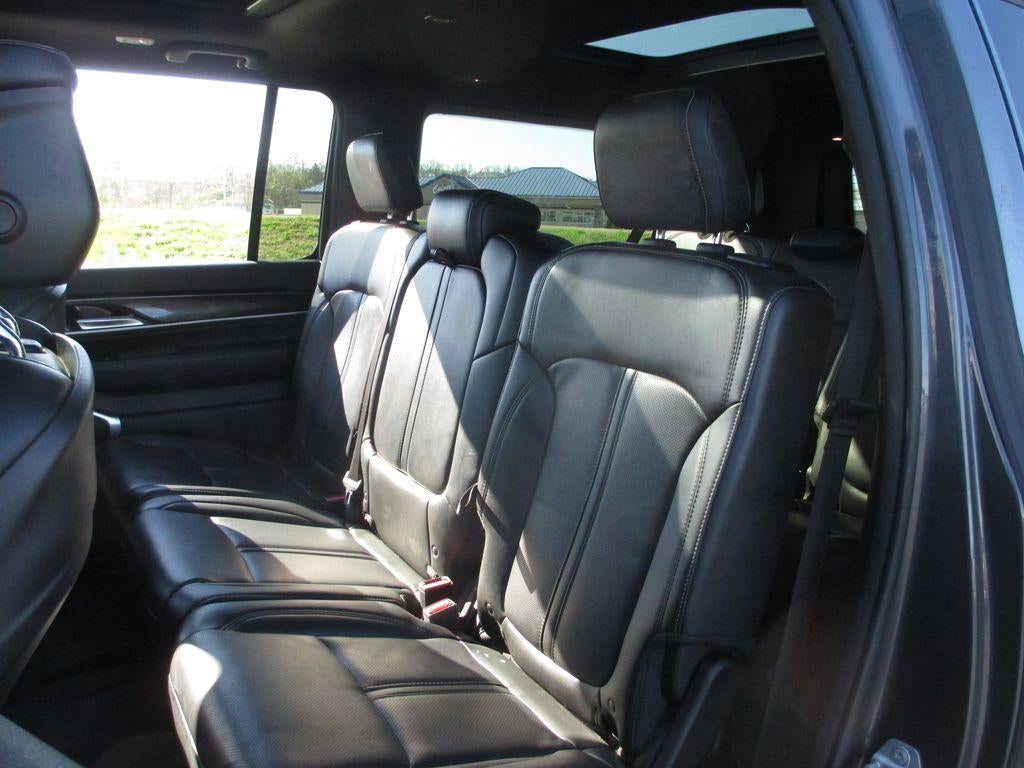 2023 Jeep Wagoneer L Base