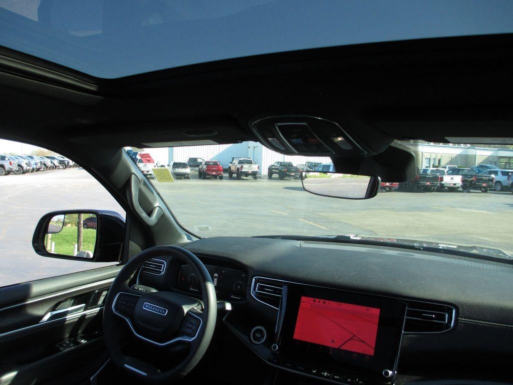 2023 Jeep Wagoneer L Base