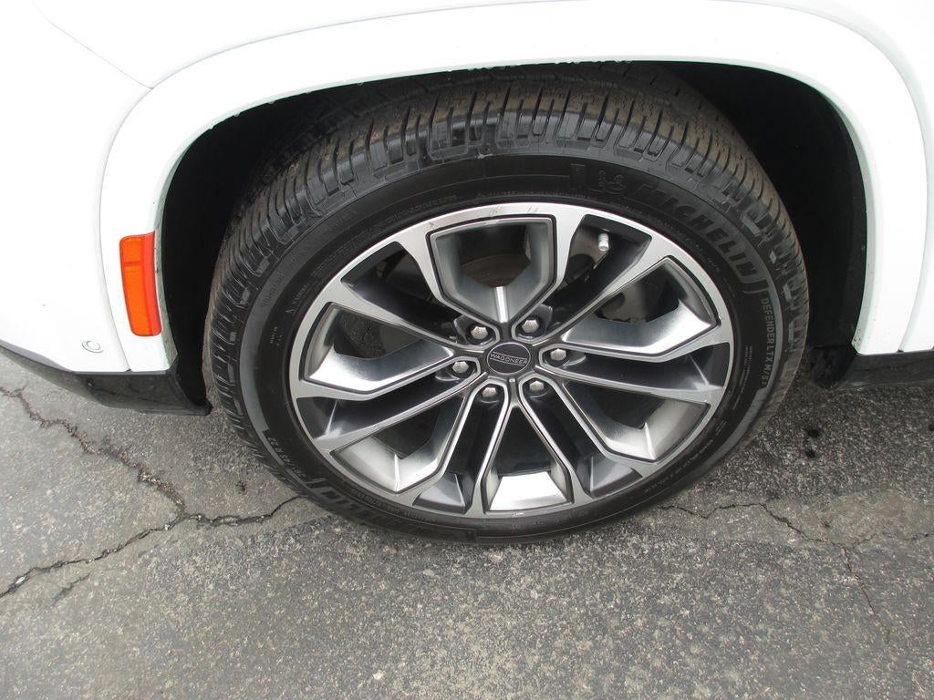 2023 Jeep Grand Wagoneer L Series III 4x4