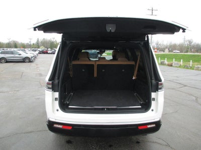 2023 Jeep Grand Wagoneer L Series III 4x4