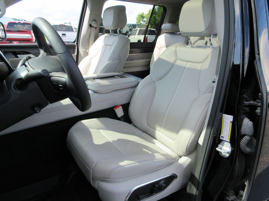 2023 Jeep Wagoneer Series II