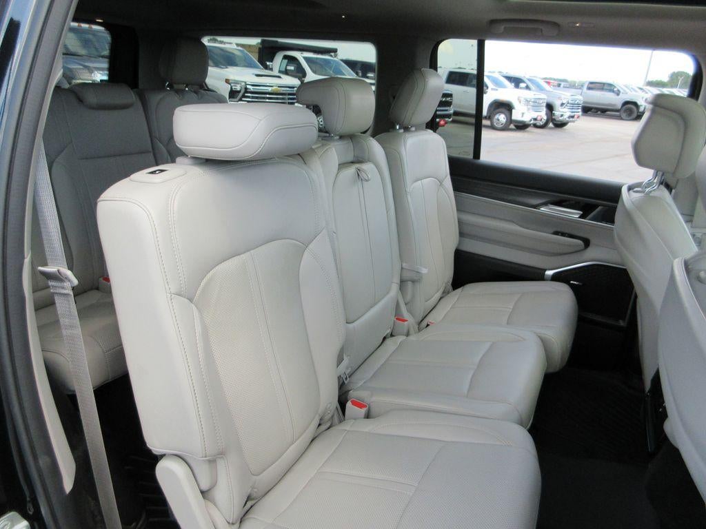 2023 Jeep Wagoneer Series II