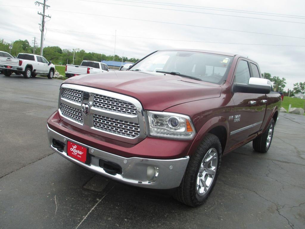 2017 RAM 1500 Laramie Quad Cab 4x4 6'4" Box