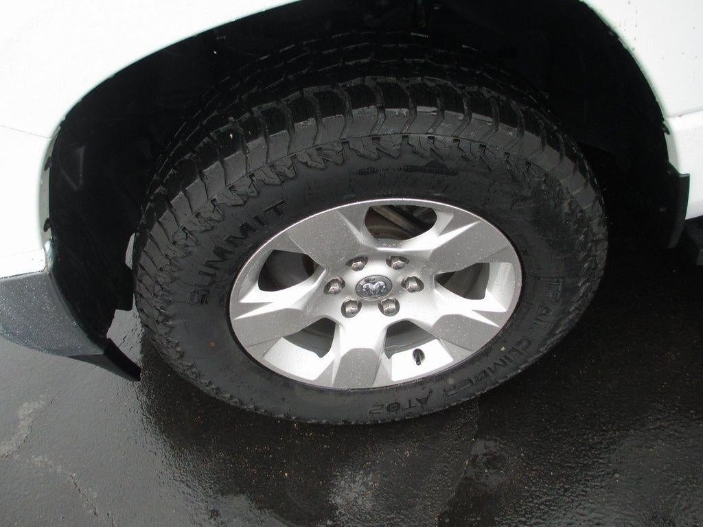 2022 RAM 1500 Big Horn Quad Cab 4x4 6'4" Box