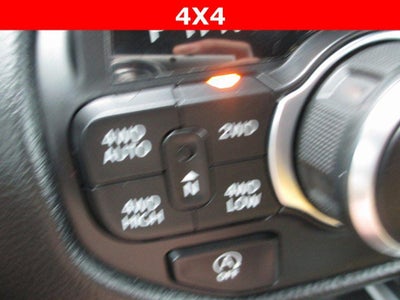 2022 RAM 1500 Big Horn Quad Cab 4x4 6'4" Box