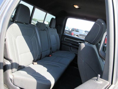2022 RAM 1500 Big Horn Crew Cab 4x4 5'7" Box
