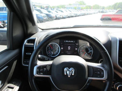 2022 RAM 1500 Big Horn Crew Cab 4x4 5'7" Box