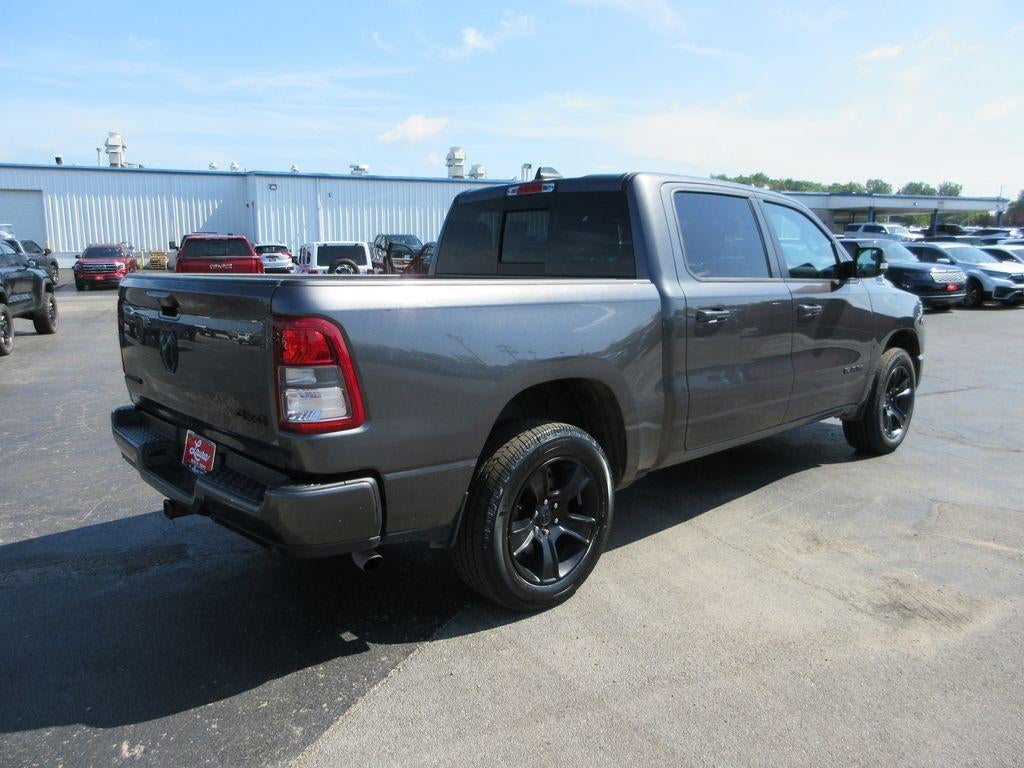 2022 RAM 1500 Big Horn Crew Cab 4x4 5'7" Box