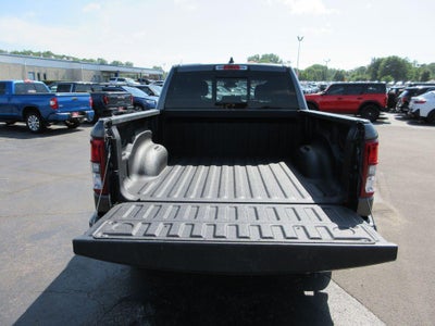 2022 RAM 1500 Big Horn Crew Cab 4x4 5'7" Box