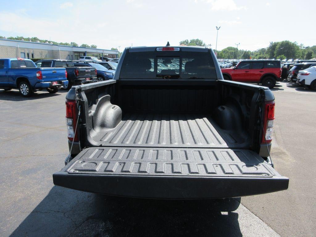 2022 RAM 1500 Big Horn Crew Cab 4x4 5'7" Box