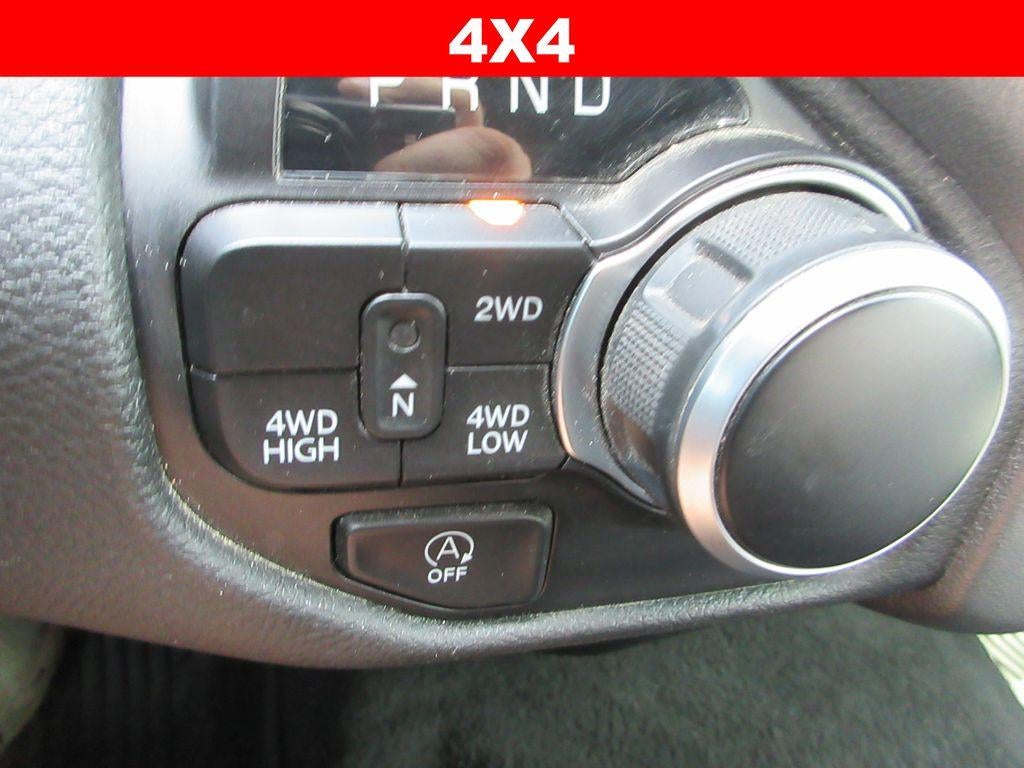 2024 RAM 1500 Big Horn Crew Cab 4x4 5'7" Box