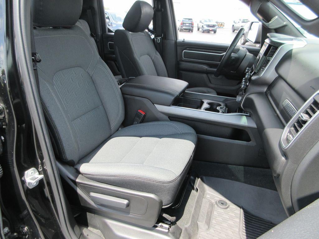 2022 RAM 1500 Big Horn Quad Cab 4x4 6'4" Box