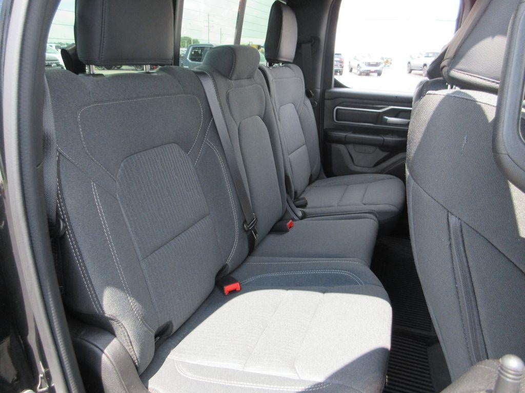 2022 RAM 1500 Big Horn Quad Cab 4x4 6'4" Box