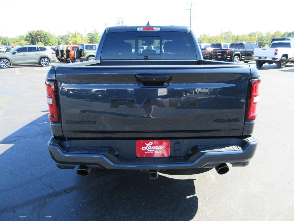 2025 RAM 1500 Big Horn Crew Cab 4x4 5'7" Box