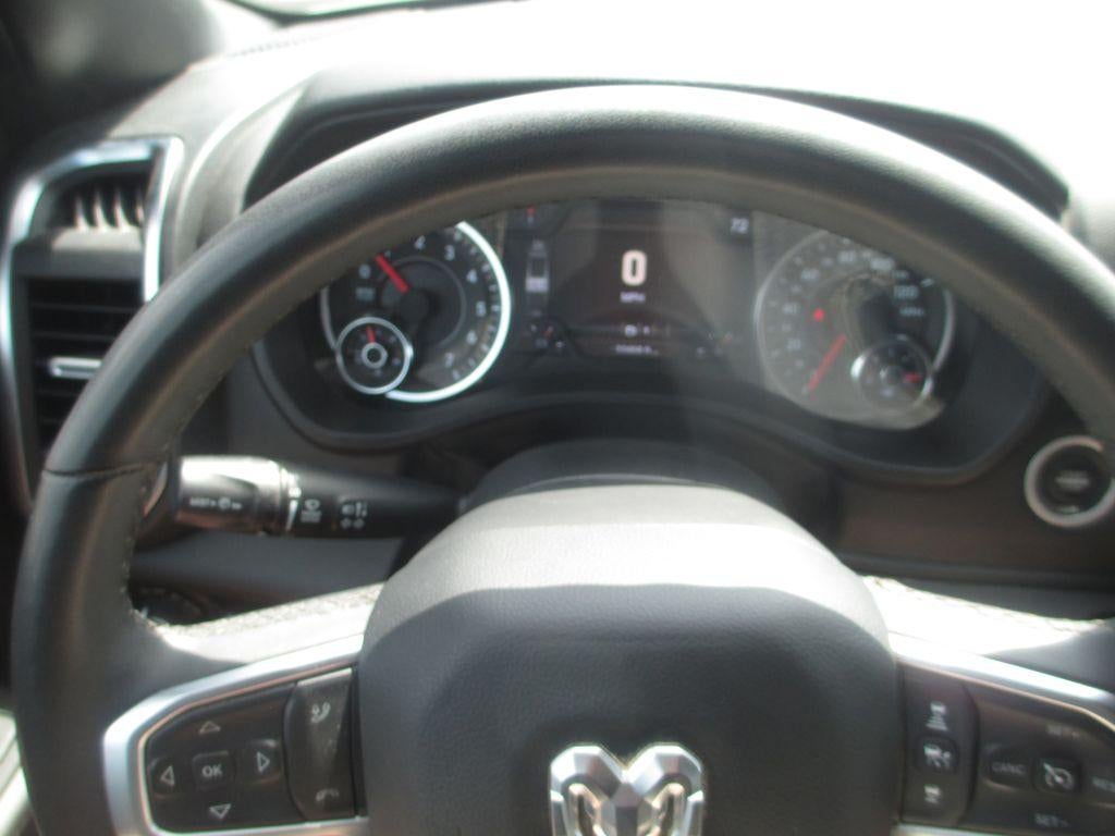 2025 RAM 1500 Big Horn Crew Cab 4x4 5'7" Box