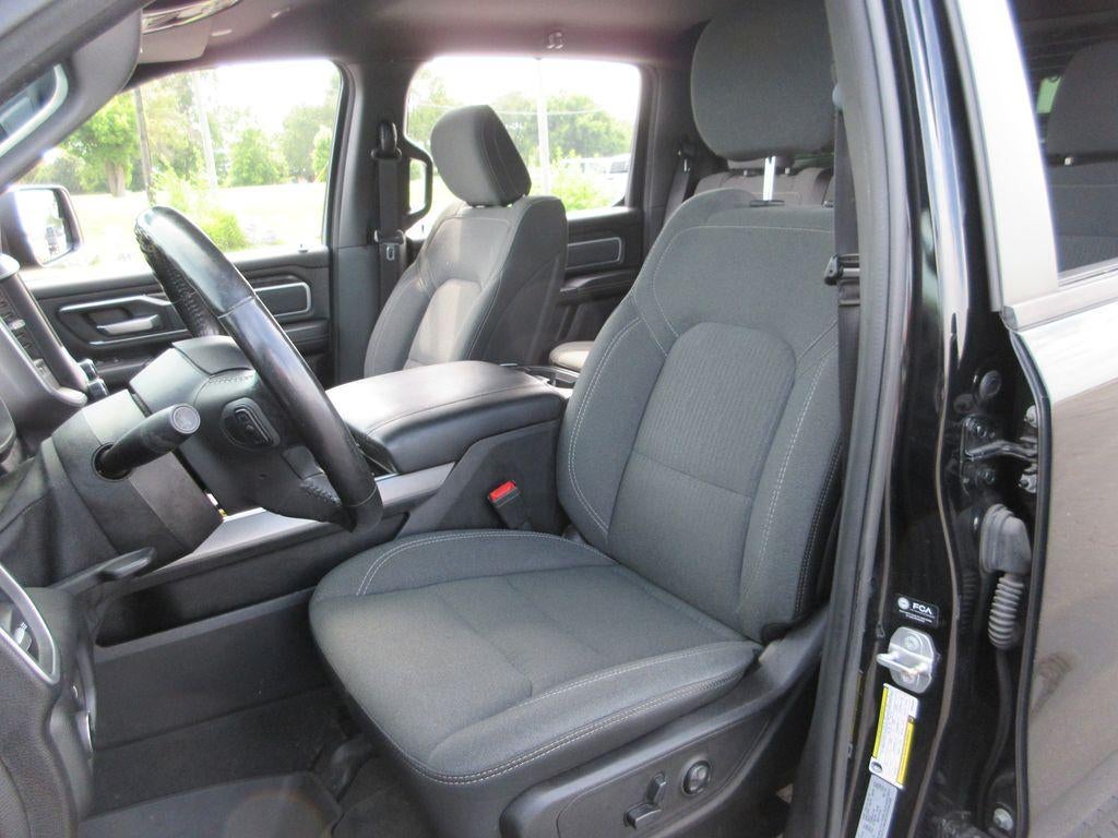 2021 RAM 1500 Big Horn Crew Cab 4x4 5'7" Box