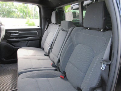 2021 RAM 1500 Big Horn Crew Cab 4x4 5'7" Box