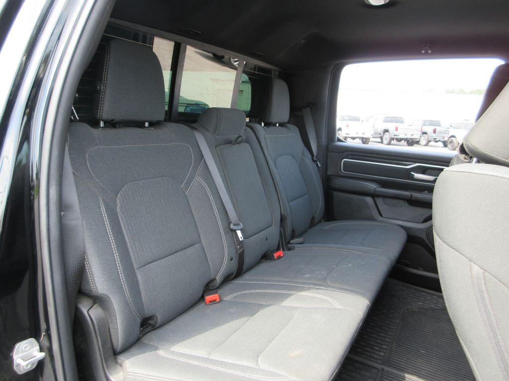 2021 RAM 1500 Big Horn Crew Cab 4x4 5'7" Box