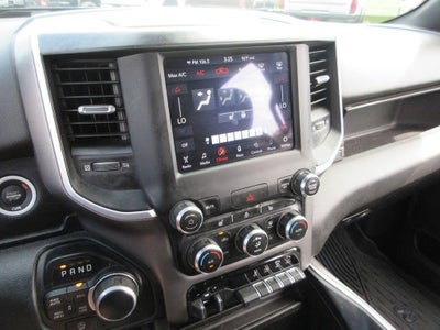 2021 RAM 1500 Big Horn Crew Cab 4x4 5'7" Box