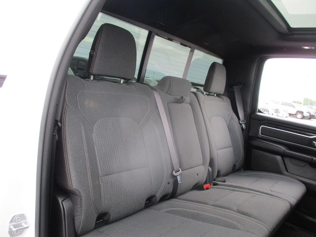 2020 RAM 1500 Big Horn Crew Cab 4x4 5'7" Box