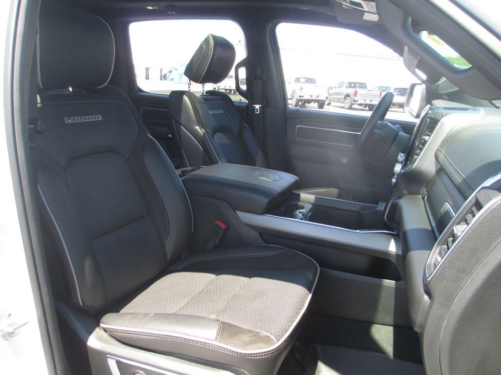 2023 RAM 1500 Laramie Crew Cab 4x4 5'7" Box