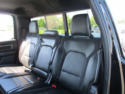 2019 RAM 1500 Laramie Crew Cab 4x4 5'7" Box
