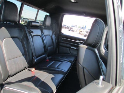 2019 RAM 1500 Laramie Crew Cab 4x4 5'7" Box