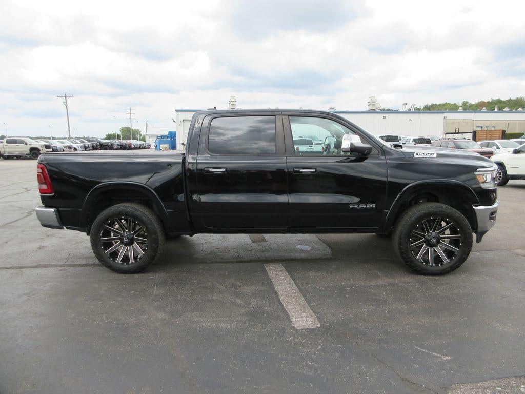 2020 RAM 1500 Laramie Crew Cab 4x4 5'7" Box