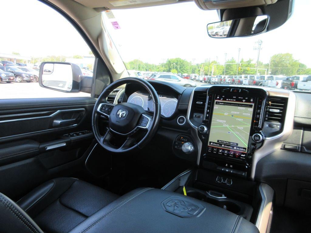 2021 RAM 1500 Laramie Crew Cab 4x4 5'7" Box