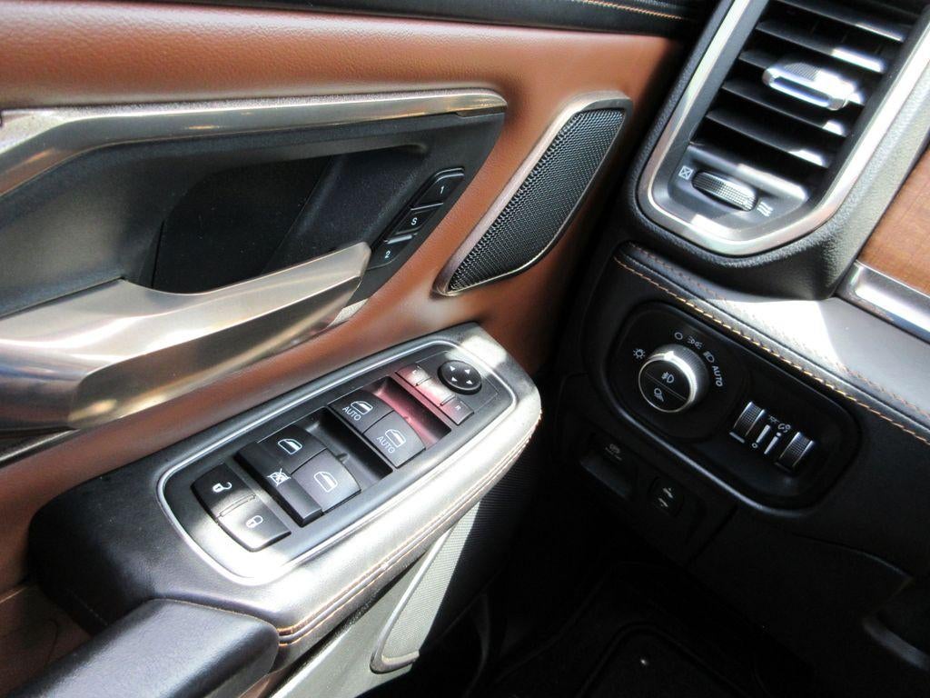 2020 RAM 1500 Laramie Longhorn Crew Cab 4x4 5'7" Box