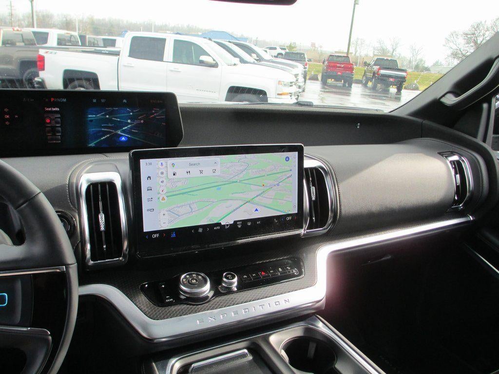 2025 Ford Expedition Max Platinum