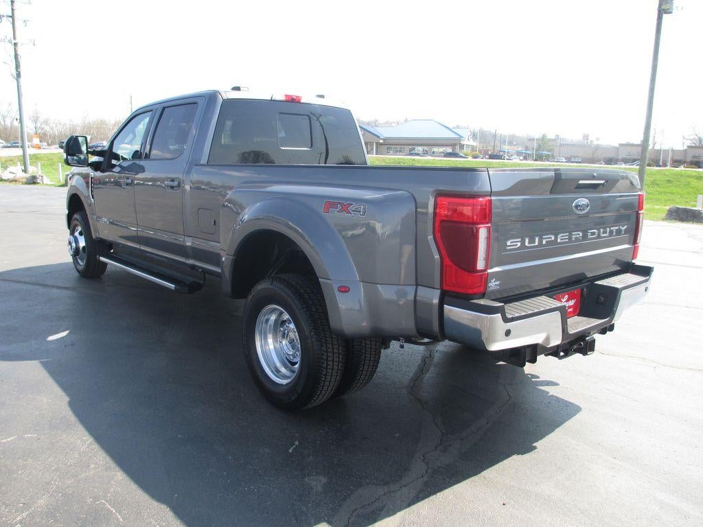 2022 Ford F-350 LARIAT