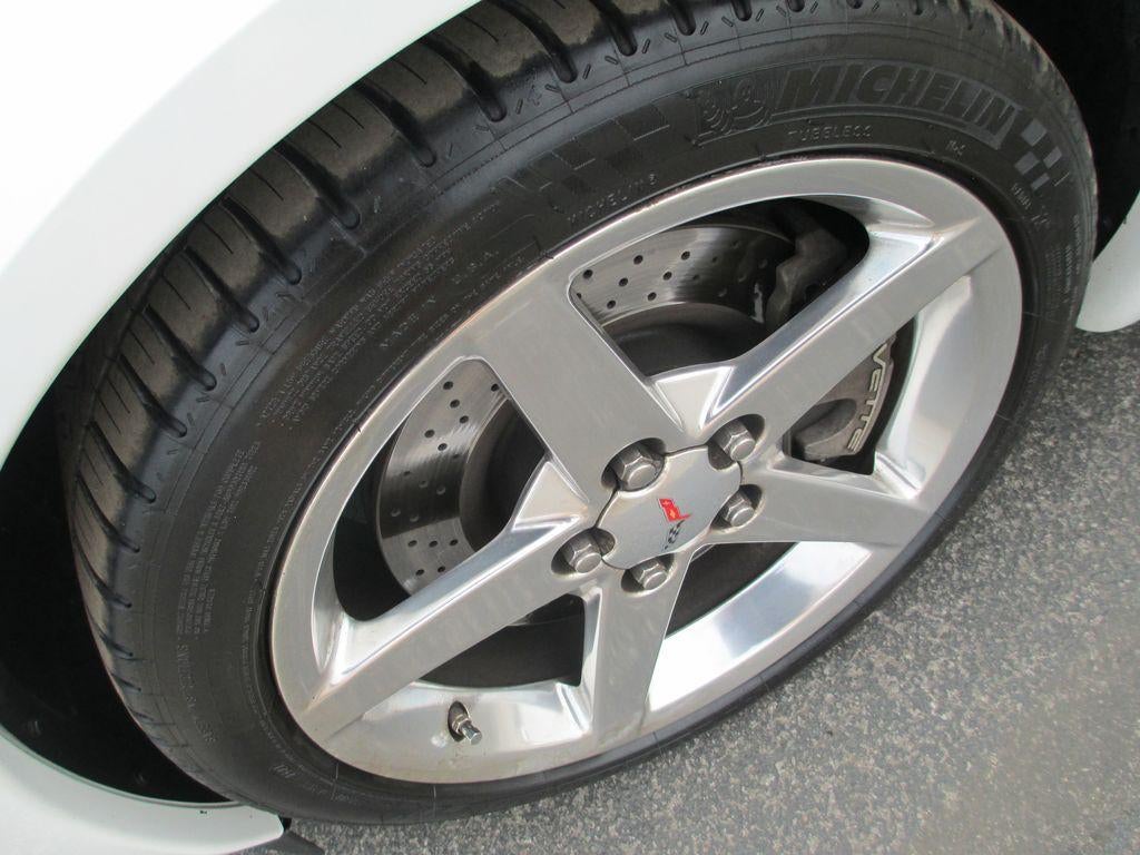 2005 Chevrolet Corvette Base