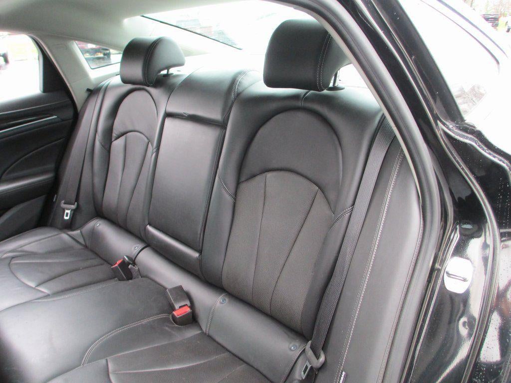 2017 Buick LaCrosse Essence