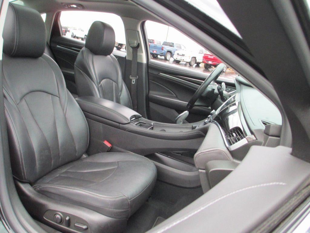 2017 Buick LaCrosse Essence