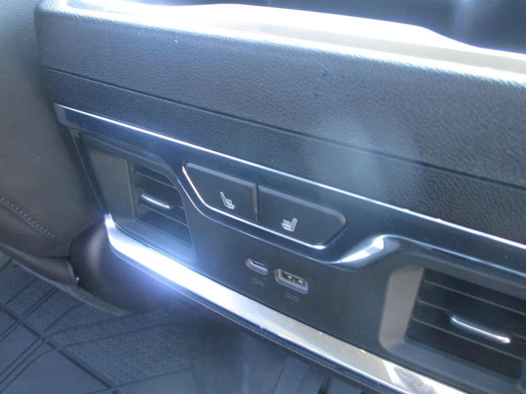 2025 Chevrolet Silverado 3500 HD LTZ DRW