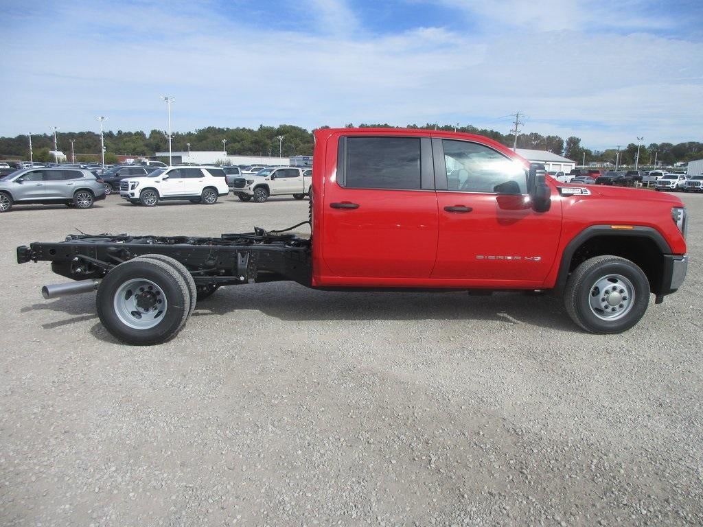 2026 GMC Sierra 3500 HD Chassis Cab Pro