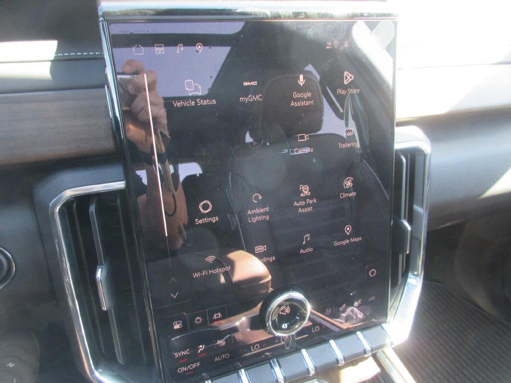 2027 GMC Acadia Denali Ultimate