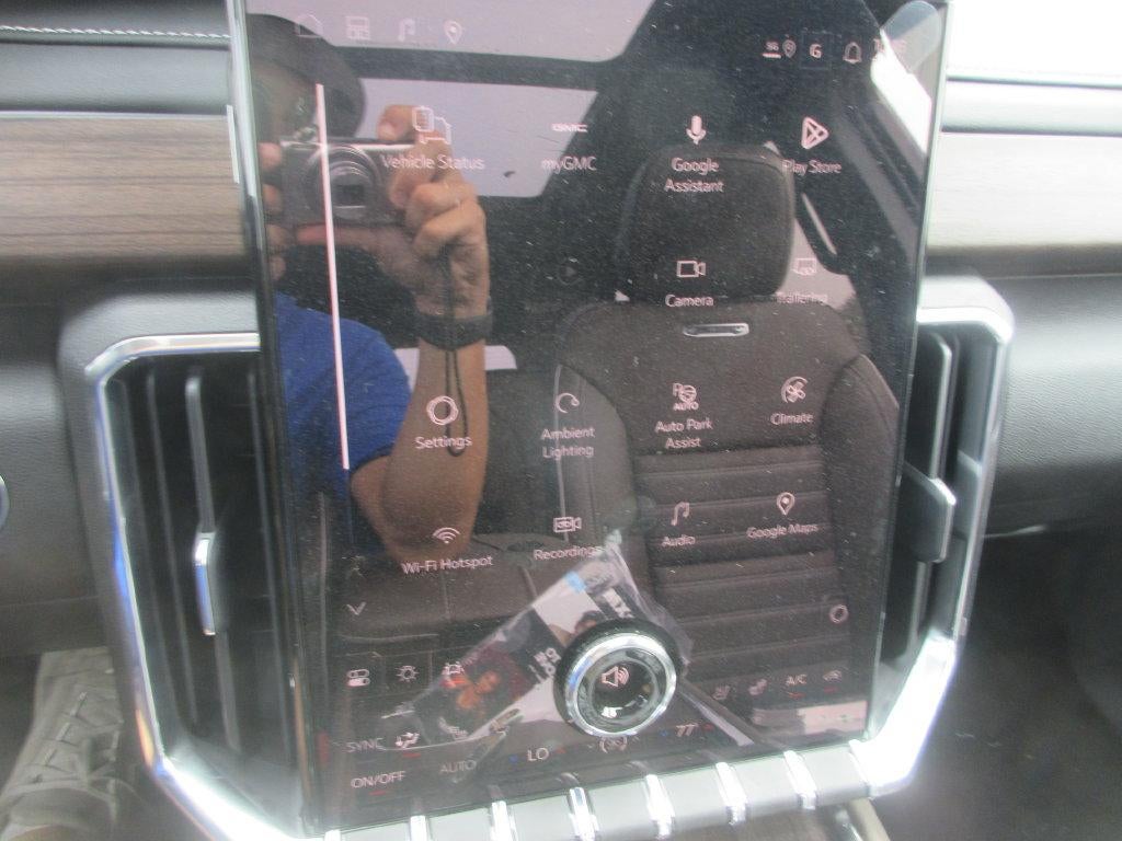 2027 GMC Acadia Denali Ultimate