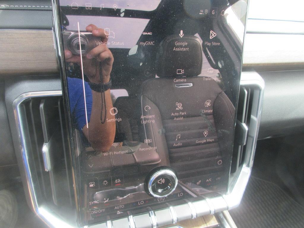 2027 GMC Acadia Denali Ultimate