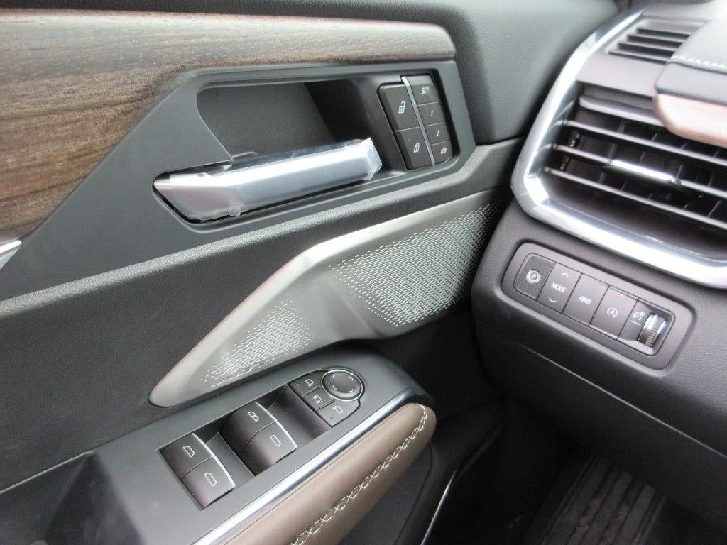 2027 GMC Acadia Denali Ultimate