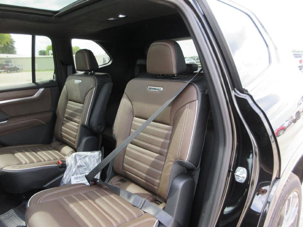 2027 GMC Acadia Denali Ultimate