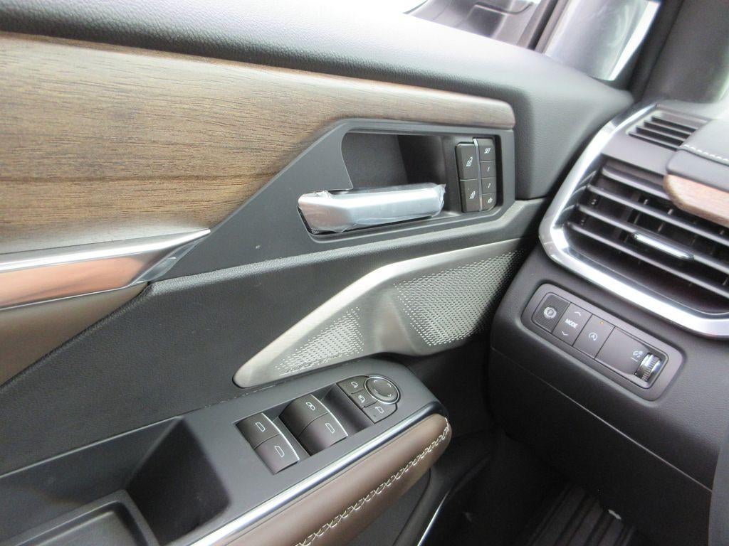 2027 GMC Acadia Denali Ultimate