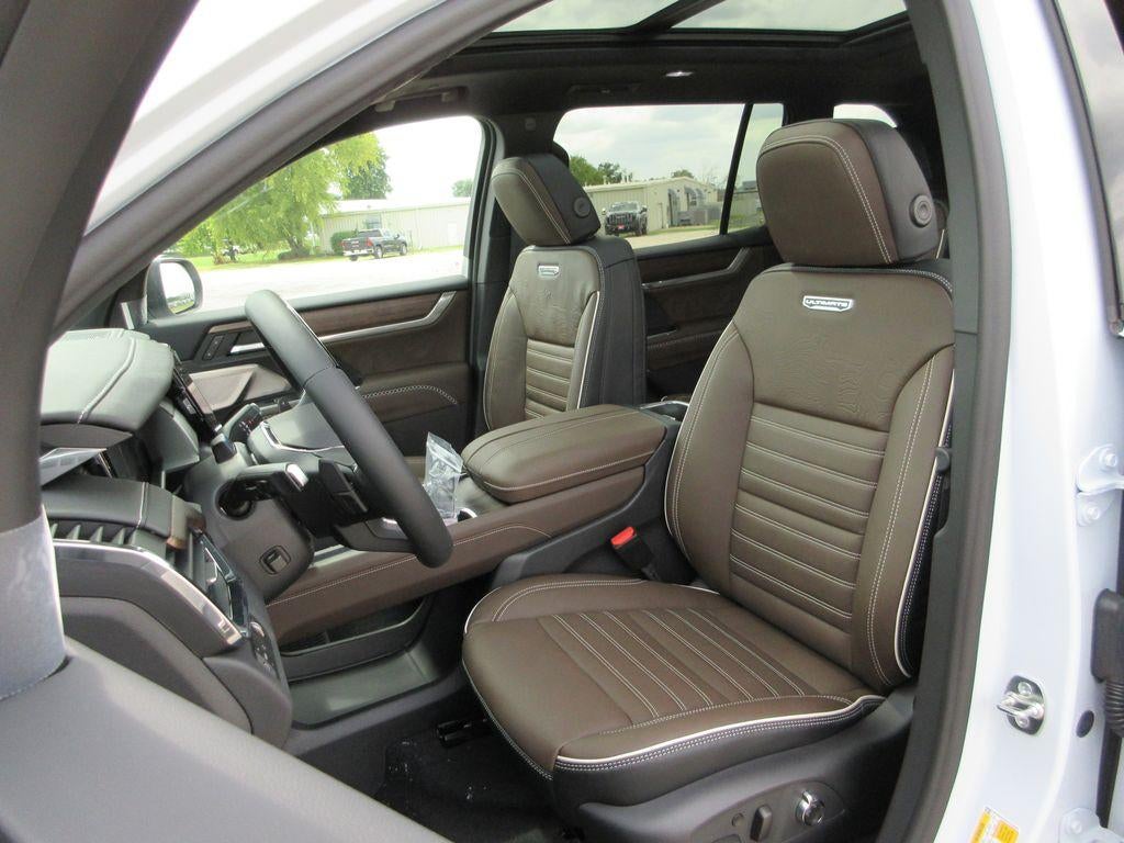 2027 GMC Acadia Denali Ultimate