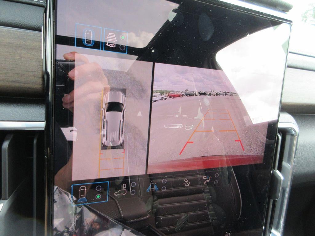 2027 GMC Acadia Denali Ultimate
